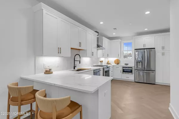 Red Bank, NJ 07701,44 Hudson Avenue