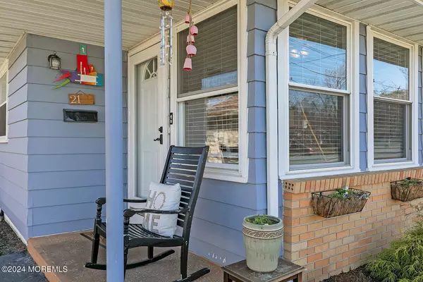 Toms River, NJ 08753,21 Palisades Drive