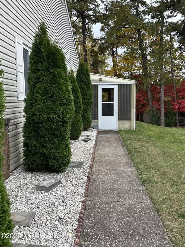 Whiting, NJ 08759,3 Drake Street #53