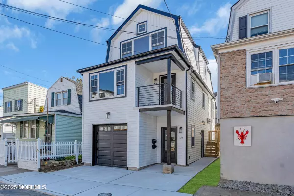 Highlands, NJ 07732,39 Seadrift Avenue