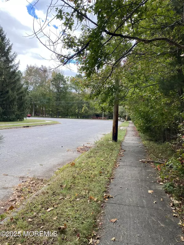 Jackson, NJ 08527,58 Johnson Lane