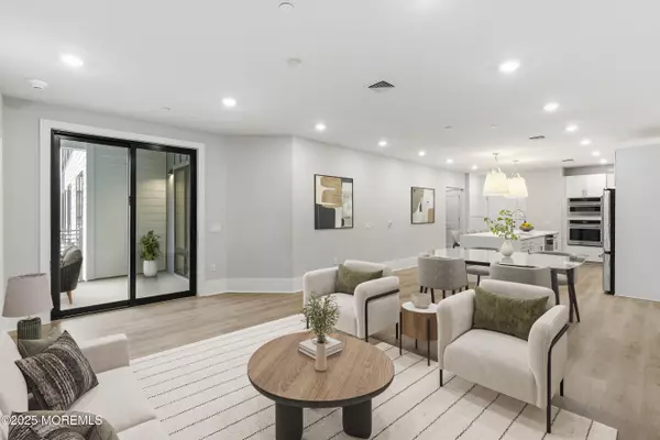 Asbury Park, NJ 07712,215 2nd Avenue #104