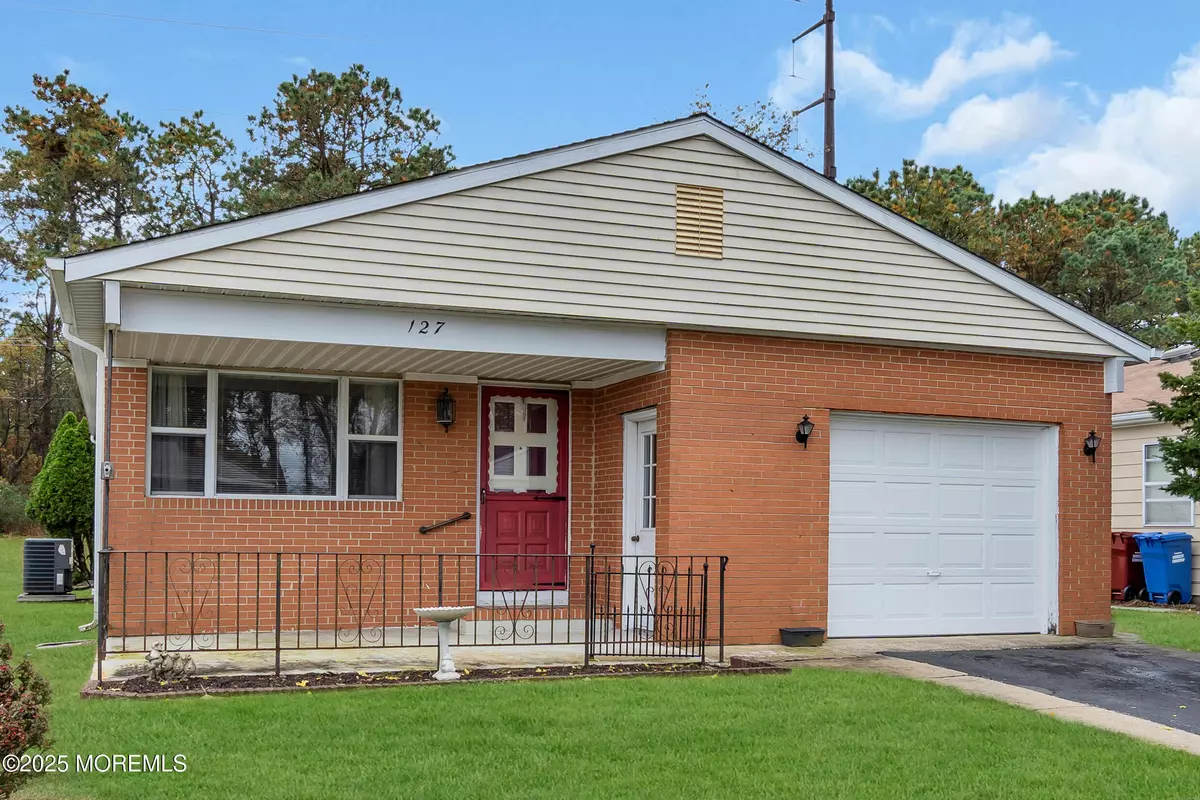 Toms River, NJ 08757,127 San Carlos Street