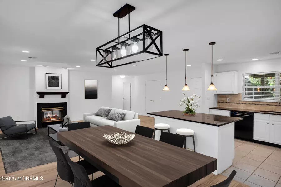 9 Ambrose Lane #141, Holmdel, NJ 07733