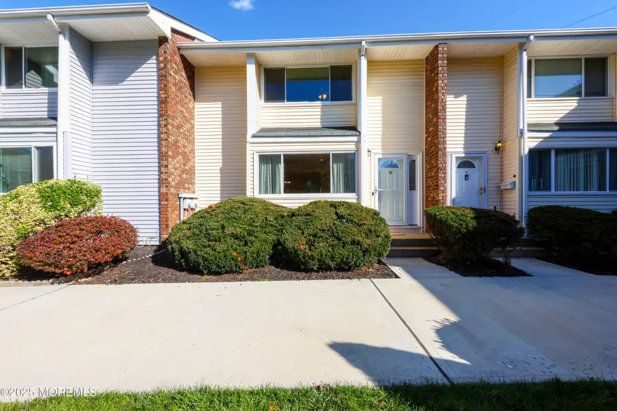 10 Quincy Circle #Q-10, Dayton, NJ 08810