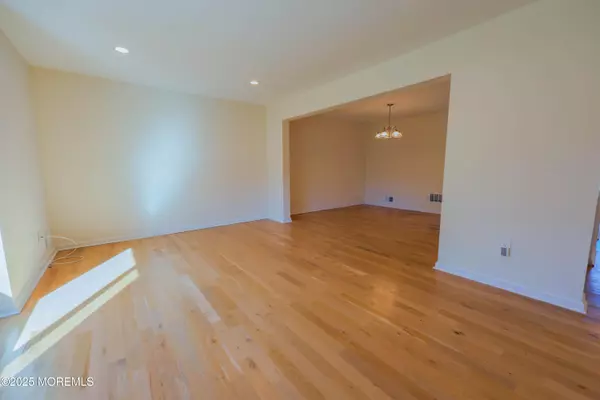 Dayton, NJ 08810,10 Quincy Circle #Q-10