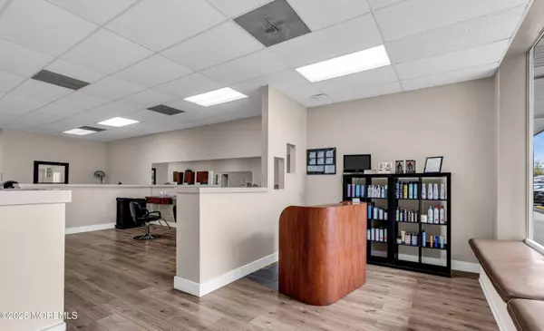 Neptune Township, NJ 07753,3705 Route 33 #K