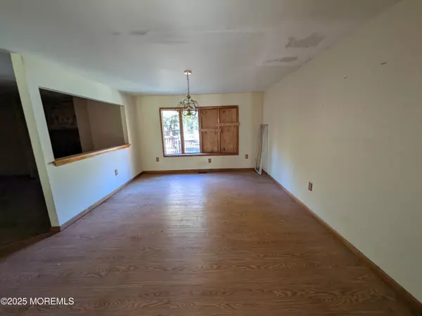 Bayville, NJ 08721,257 Ocean Gate