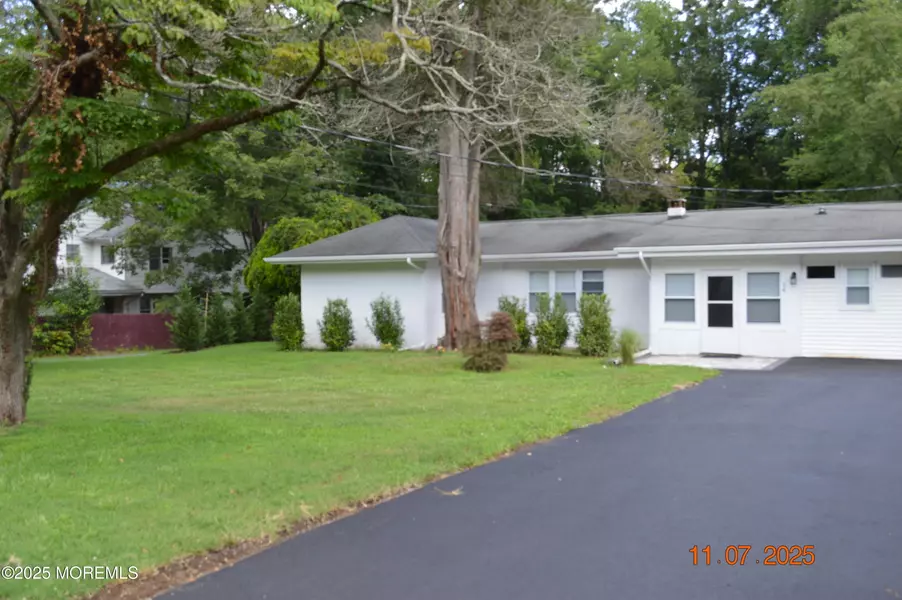 14 Homestead Lane, Roosevelt, NJ 08555
