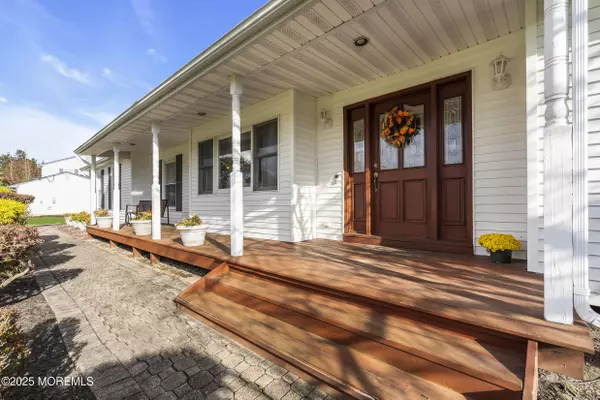 Howell, NJ 07731,10 Cooper Drive