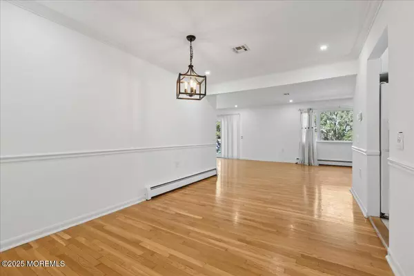 Toms River, NJ 08757,57 Selkirk Avenue