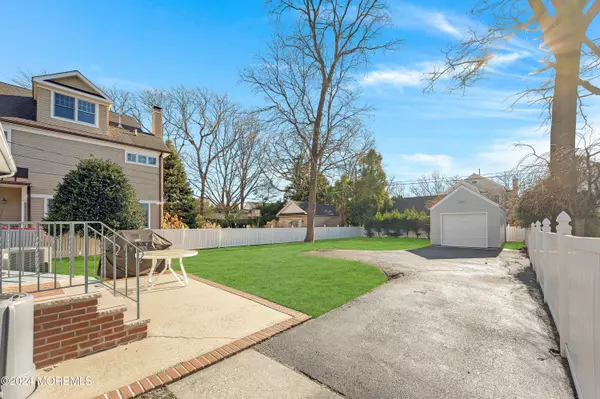 Sea Girt, NJ 08750,714 Philadelphia Boulevard