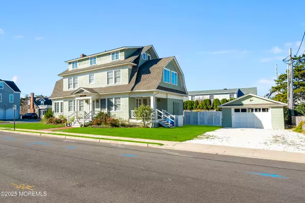 Mantoloking, NJ 08738,920 East Avenue