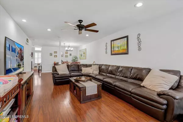 Manalapan, NJ 07726,3 Ganton Way