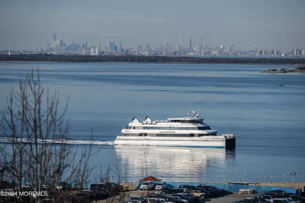 Highlands, NJ 07732,164 S Linden Avenue #12