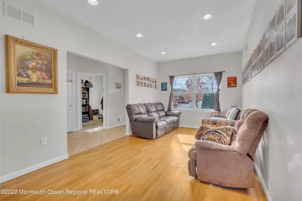 Lakewood, NJ 08701,5 Ford Avenue