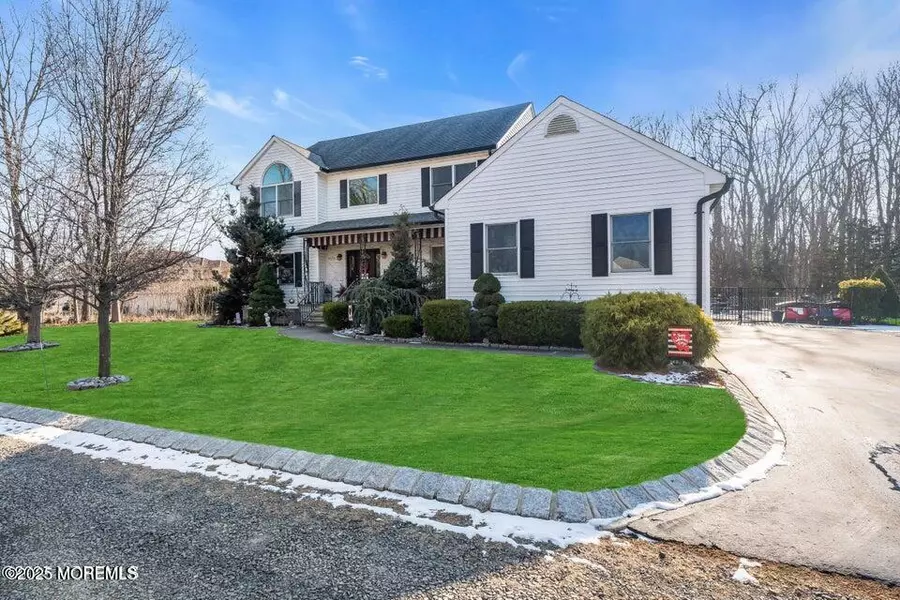 220 Whalepond Road, Eatontown, NJ 07724