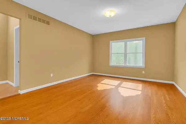 Eatontown, NJ 07724,220 Whalepond Road