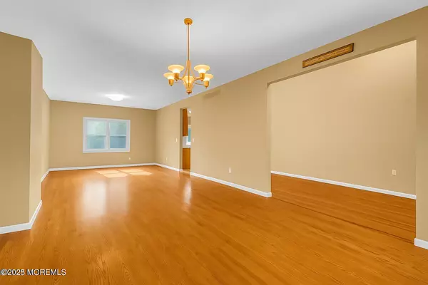 Eatontown, NJ 07724,220 Whalepond Road