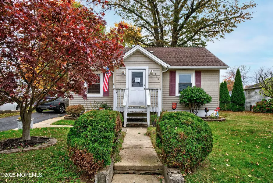 745 Cliffwood Avenue, Cliffwood Beach, NJ 07735