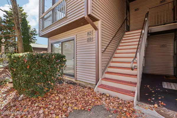 Red Bank, NJ 07701,163 Lexington Court