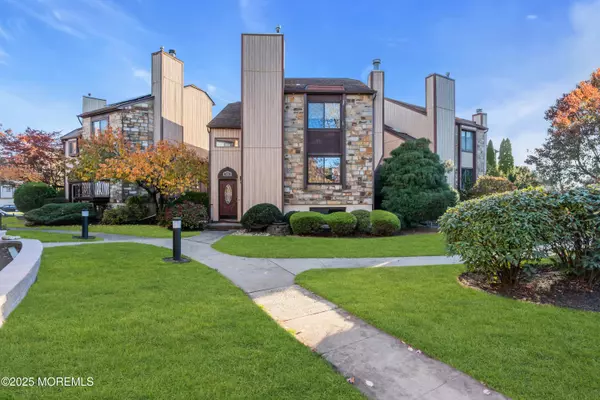 225 Silver Lane, Old Bridge, NJ 08857