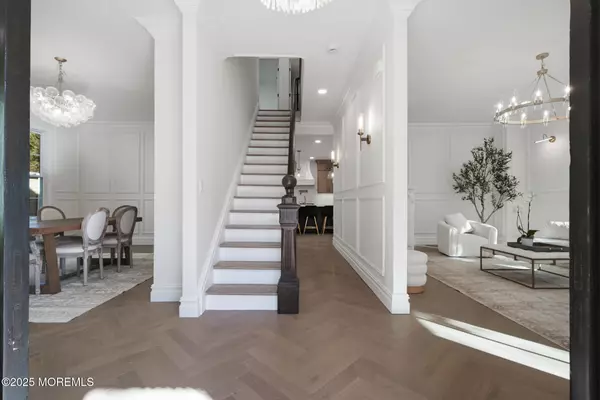 Red Bank, NJ 07701,65 Washington Street