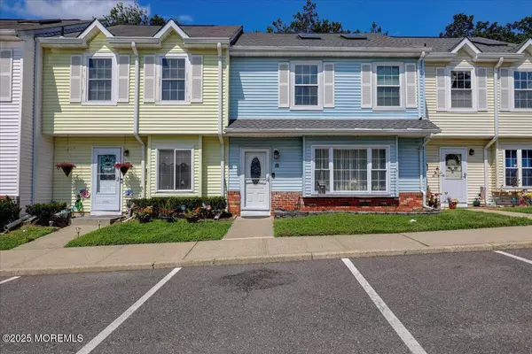 111 Joan Court, Jackson, NJ 08527