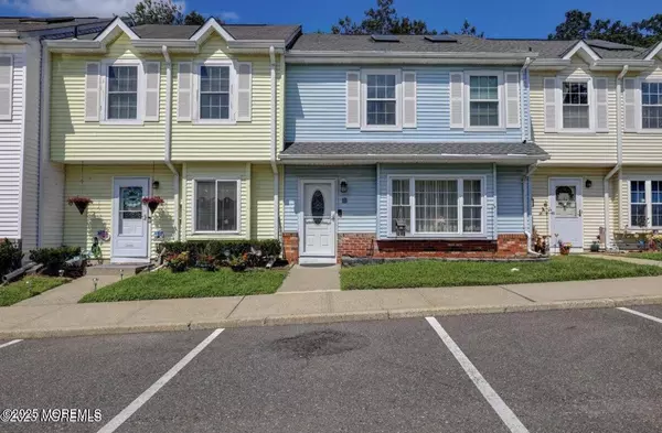 111 Joan Court, Jackson, NJ 08527