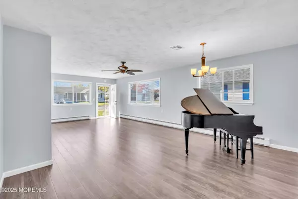 Toms River, NJ 08757,160 Charlotteville Drive S