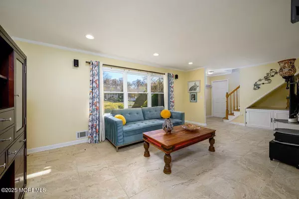 Manalapan, NJ 07726,37 Willow Grove Way