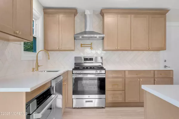 Toms River, NJ 08757,18 Leighton Court