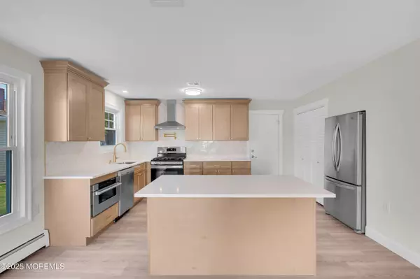 Toms River, NJ 08757,18 Leighton Court