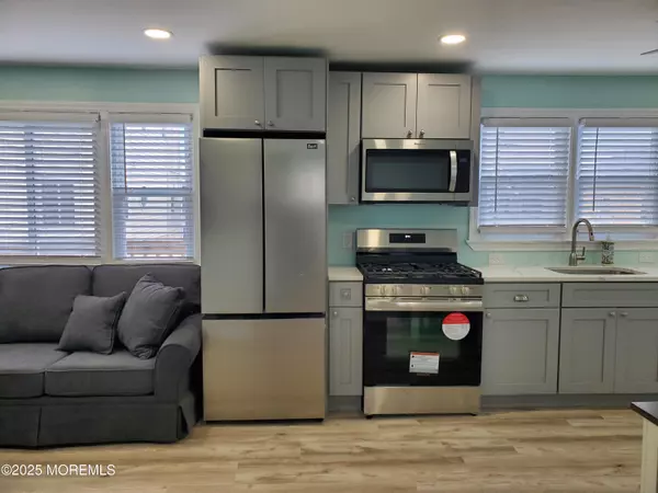 Seaside Heights, NJ 08751,115 Dupont Avenue #A