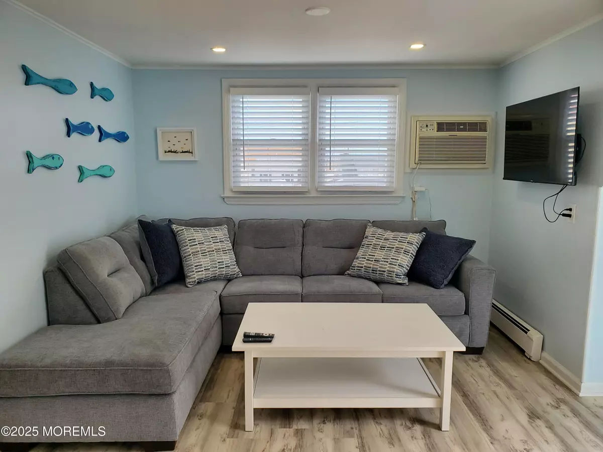 Seaside Heights, NJ 08751,115 Dupont Avenue #B