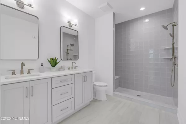 Red Bank, NJ 07701,48 Hudson Avenue