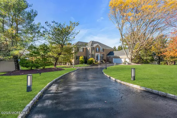 Holmdel, NJ 07733,7 Bordeaux Lane