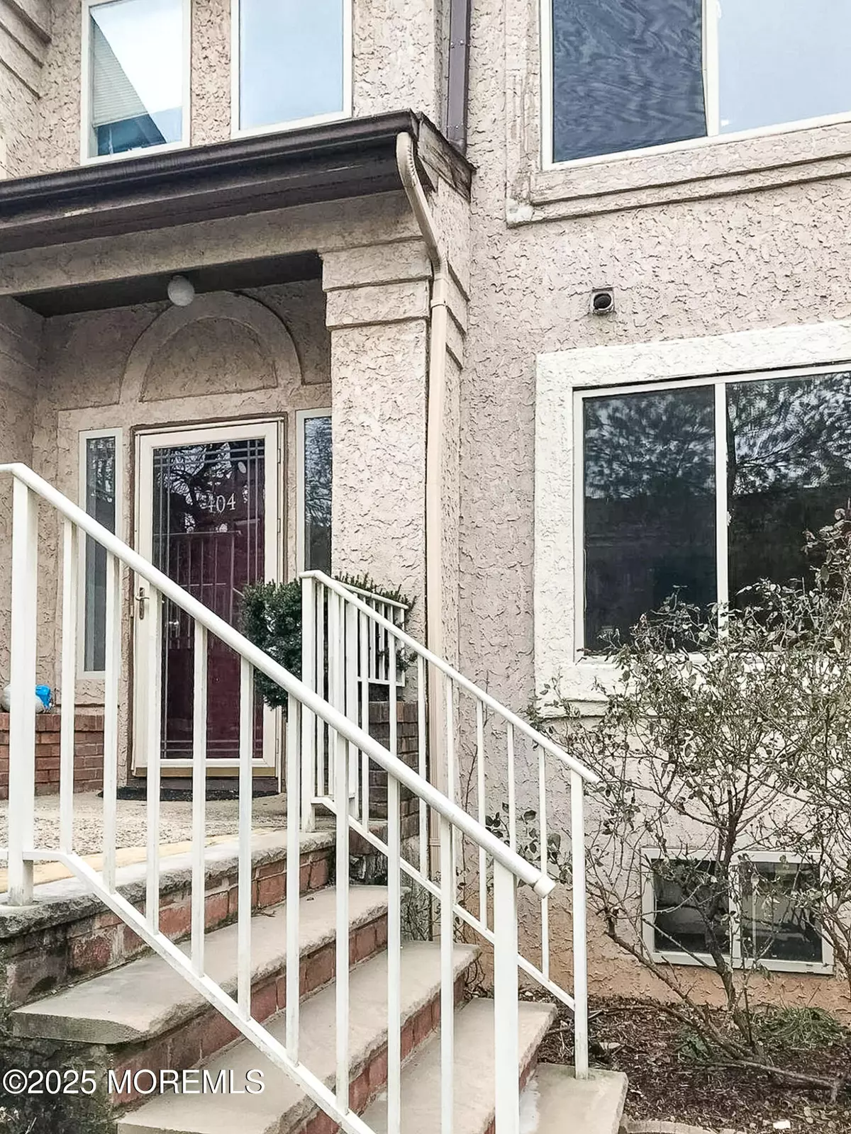 Metuchen, NJ 08840,404 N Lafayette Road