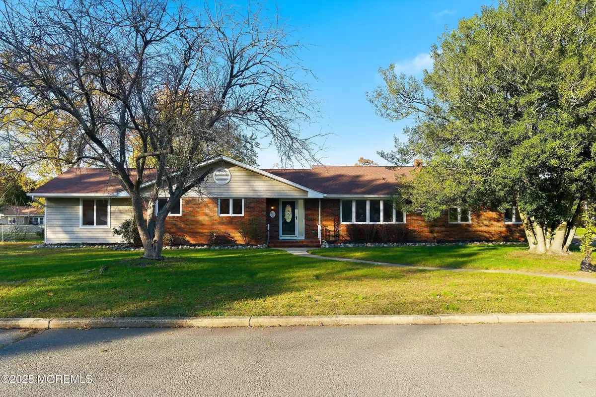 Lanoka Harbor, NJ 08734,551 Rosewood Drive