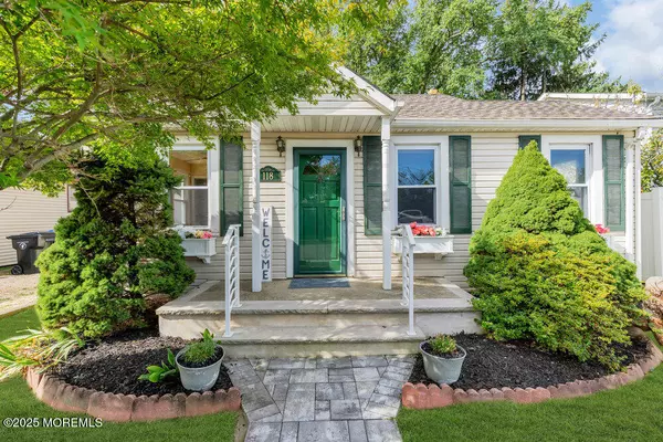 118 Jersey Avenue, Middletown, NJ 07748