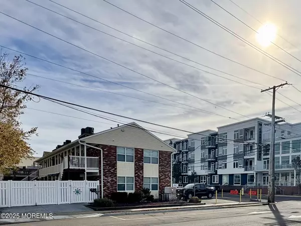 Seaside Heights, NJ 08751,404 Bay Boulevard #4
