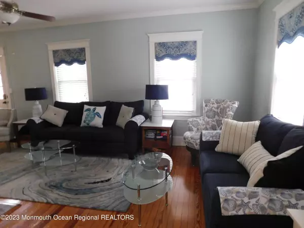 Spring Lake, NJ 07762,2005 5th Avenue