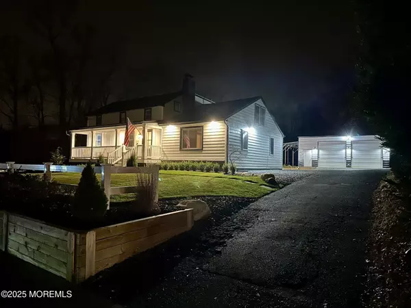 Holmdel, NJ 07733,72 Main Street