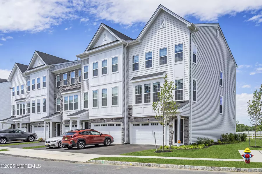 39 Crimson Drive, Manalapan, NJ 07726