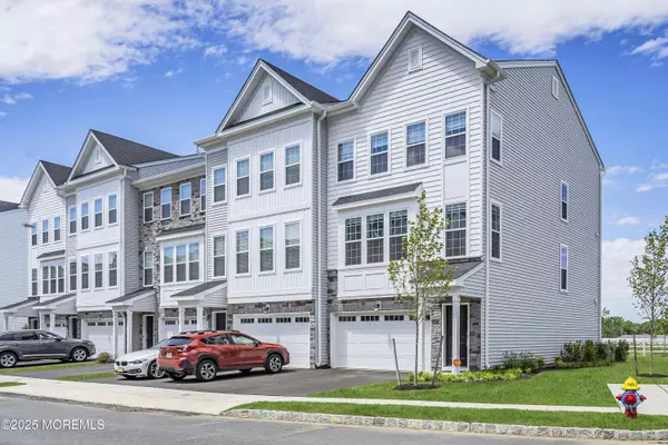 39 Crimson Drive, Manalapan, NJ 07726