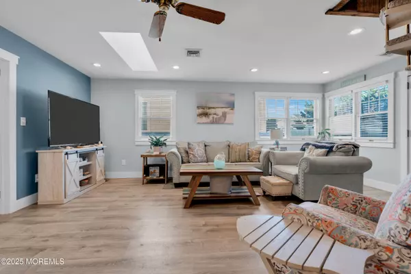 Seaside Heights, NJ 08751,211 1st Avenue