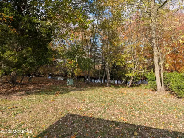 Toms River, NJ 08757,32 Fort De France Avenue