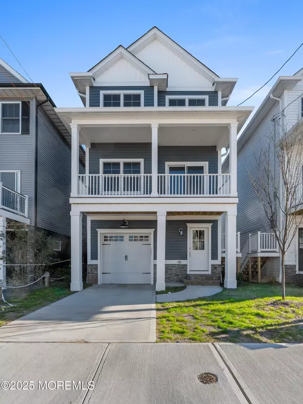 51 Miller Street, Highlands, NJ 07732