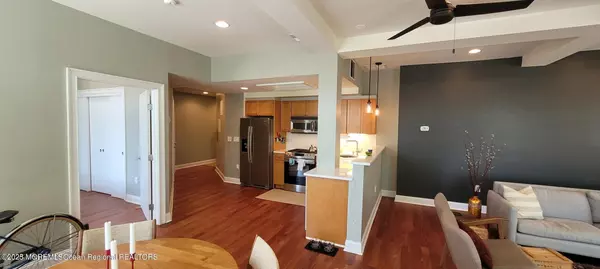 Asbury Park, NJ 07712,508 Cookman Avenue #204