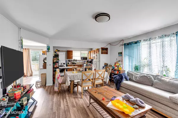 Howell, NJ 07731,73 Maxim Road